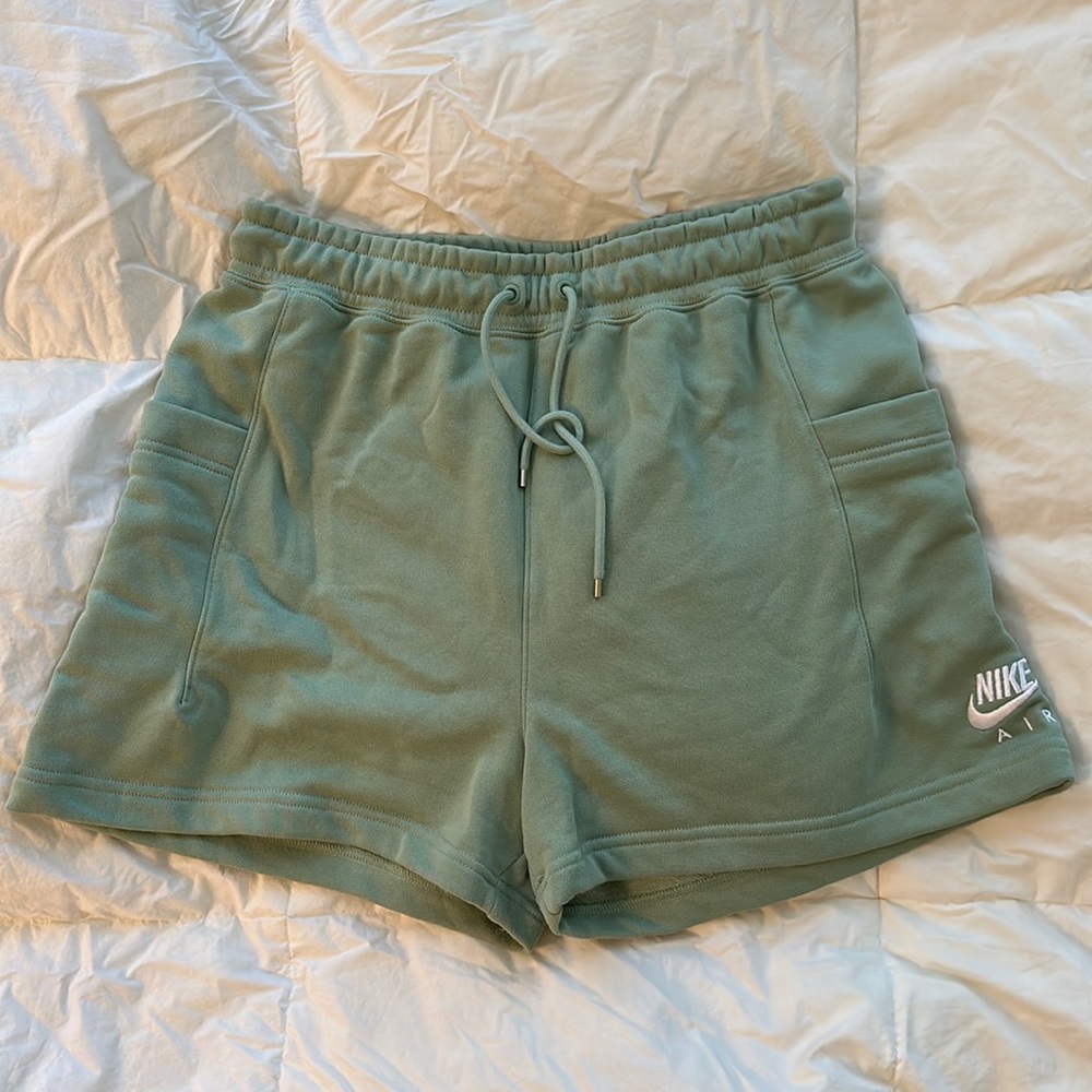 NWOT Nike Air Lounge Shorts